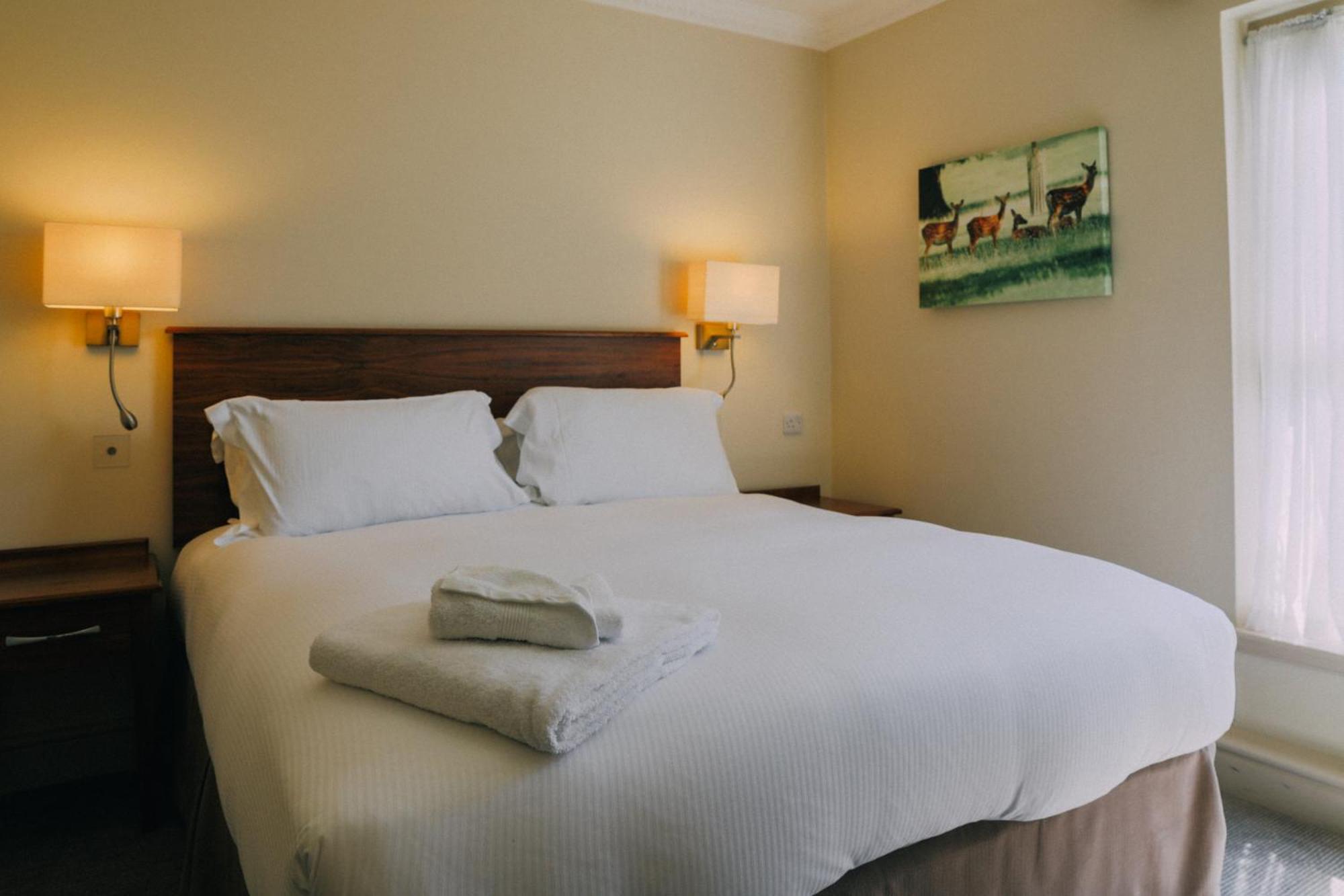 The Woburn Hotel Room photo