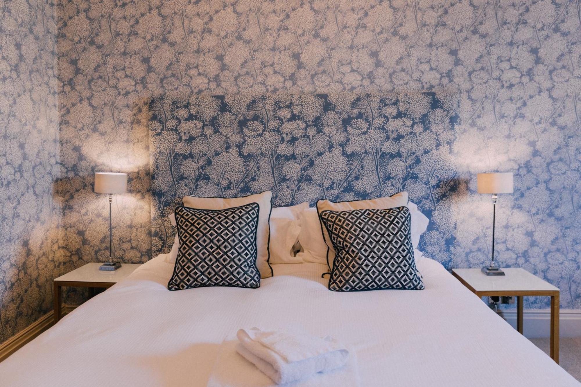The Woburn Hotel Room photo