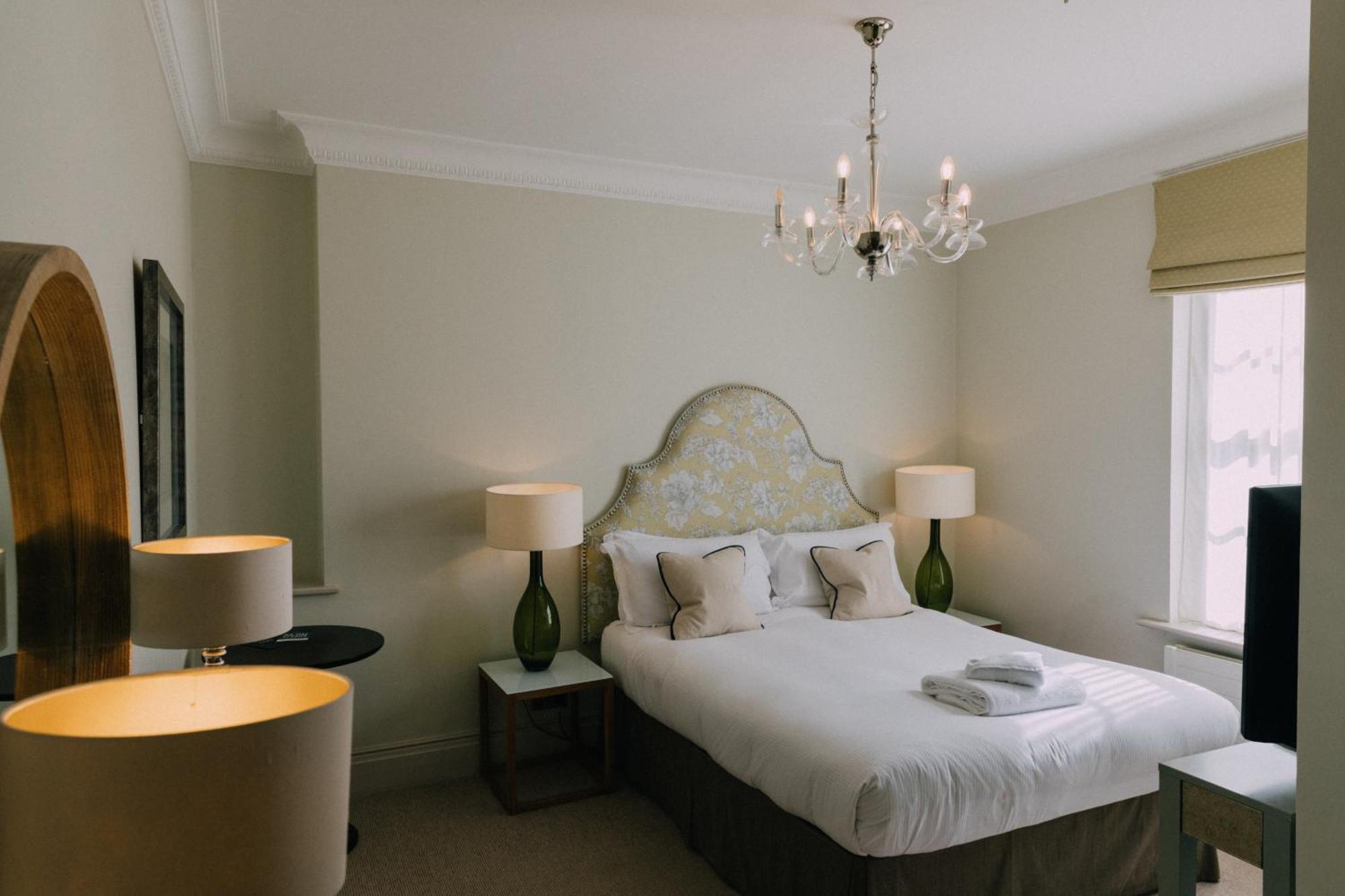 The Woburn Hotel Room photo