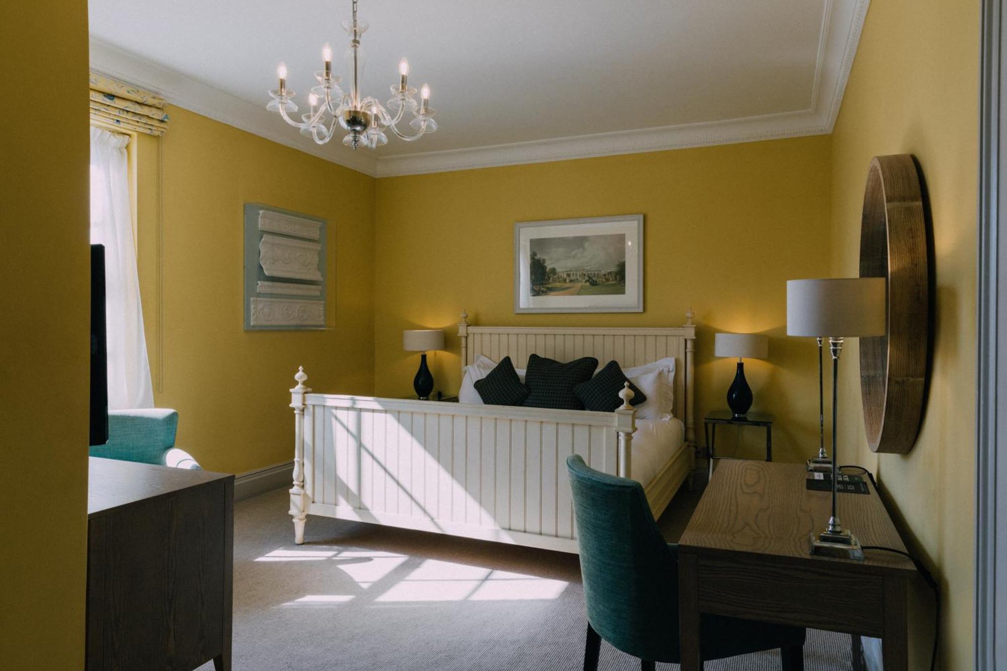 The Woburn Hotel Room photo
