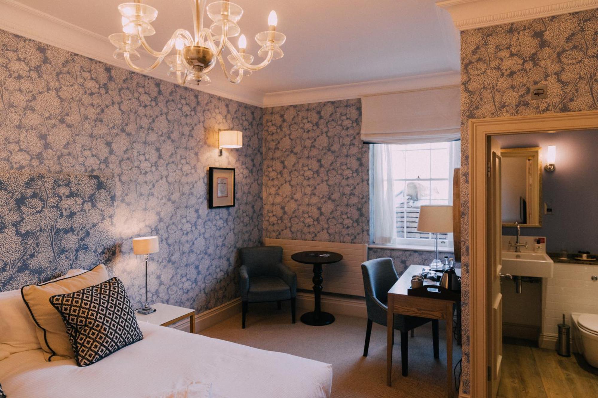 The Woburn Hotel Room photo